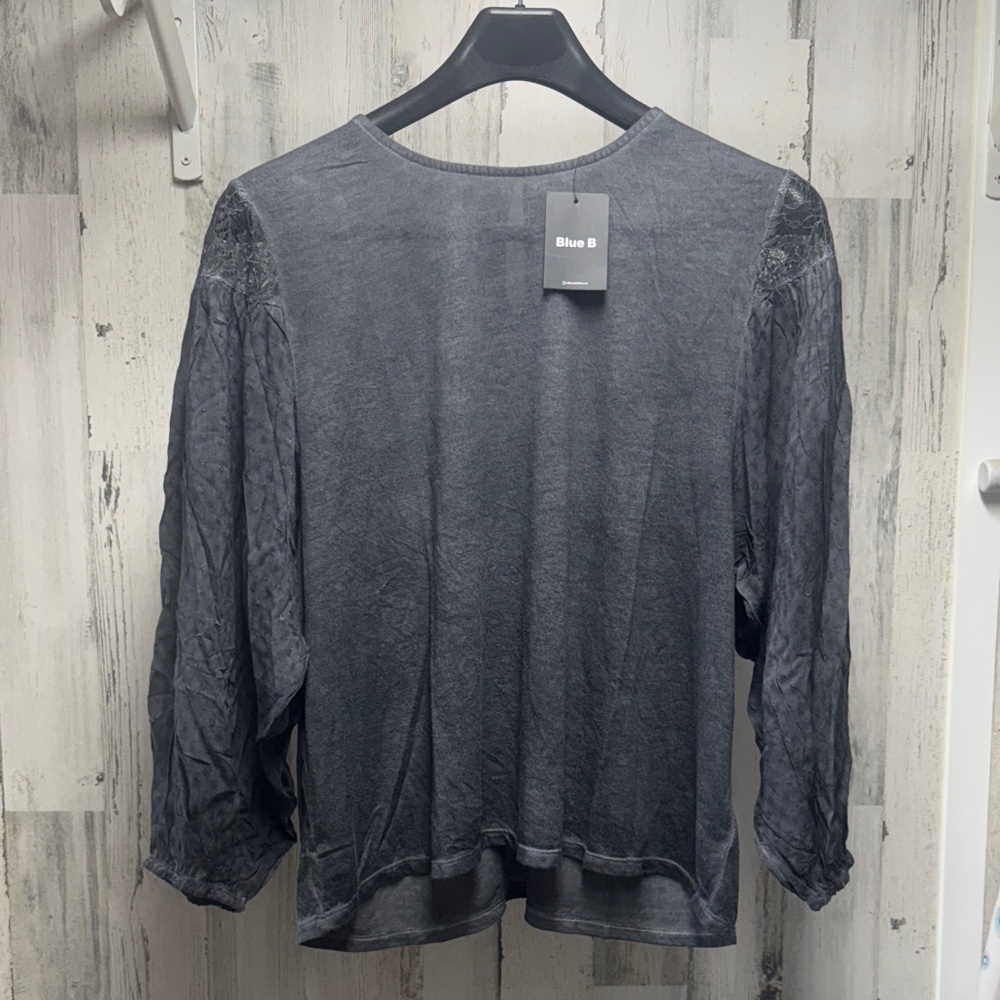 NWT Blue B Size M